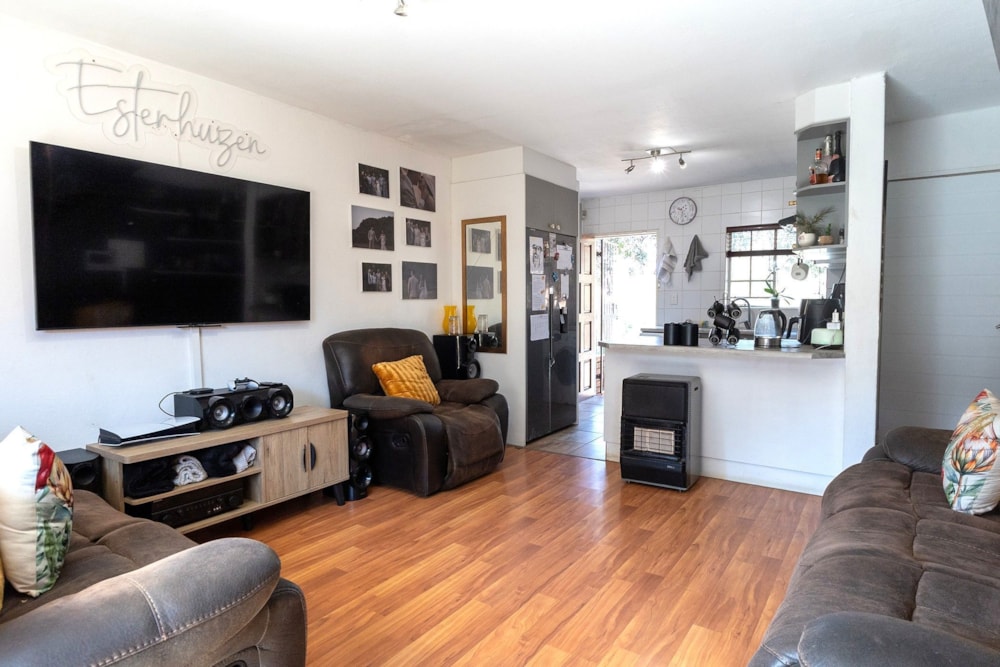 Townhouse for sale in Wilgeheuwel - RAN1748225 Townhouse for sale in Wilgeheuwel - RAN1748225