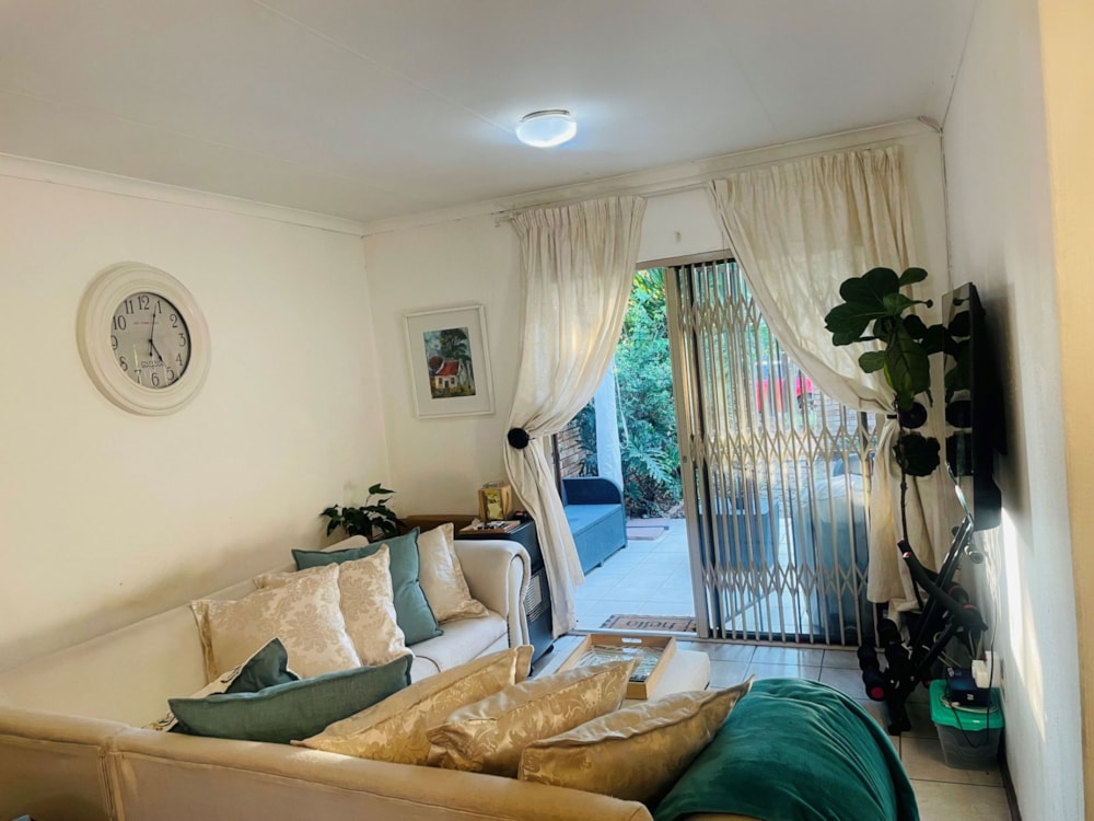 Townhouse to rent in Wilgeheuwel - RAL1750718