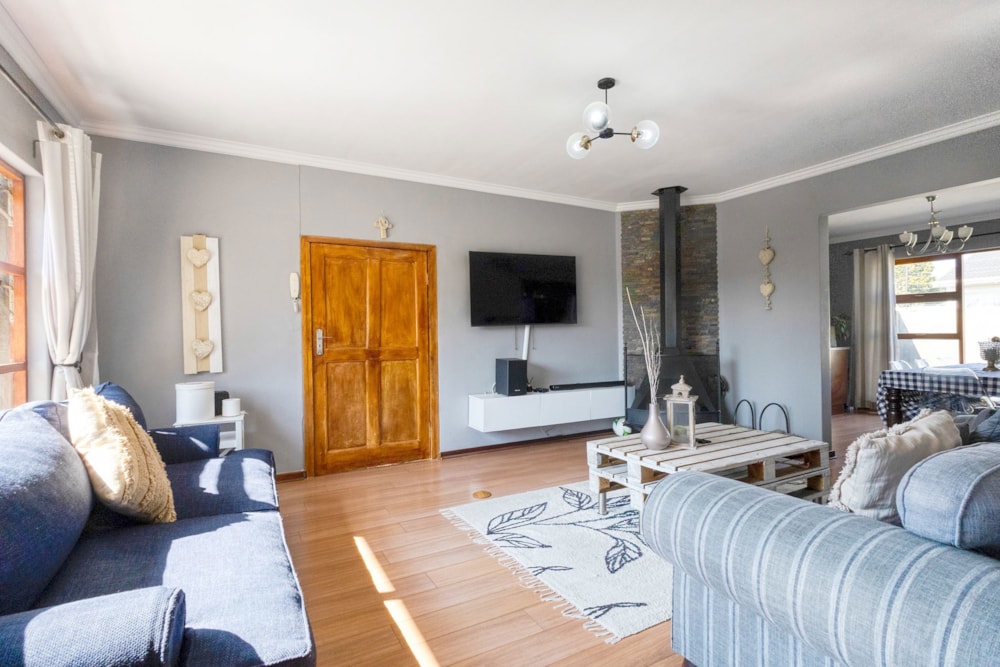 House for sale in Kloofendal - RAN1746242 House for sale in Kloofendal - RAN1746242