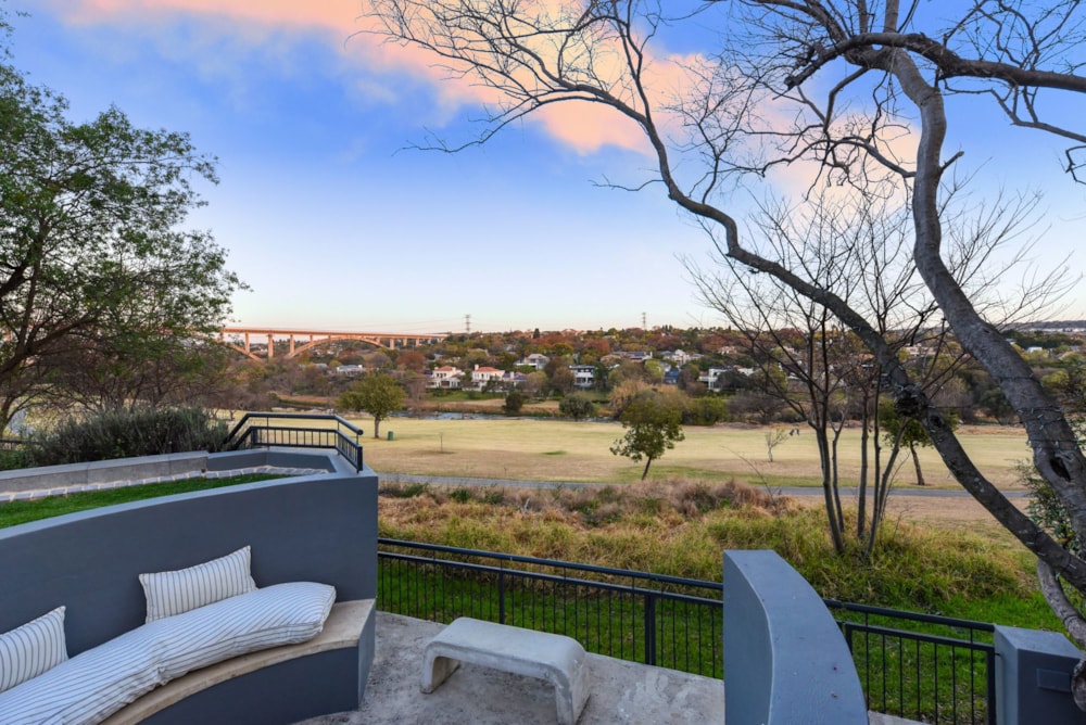 Golf estate house for sale in Dainfern Golf Estate - FW1742350