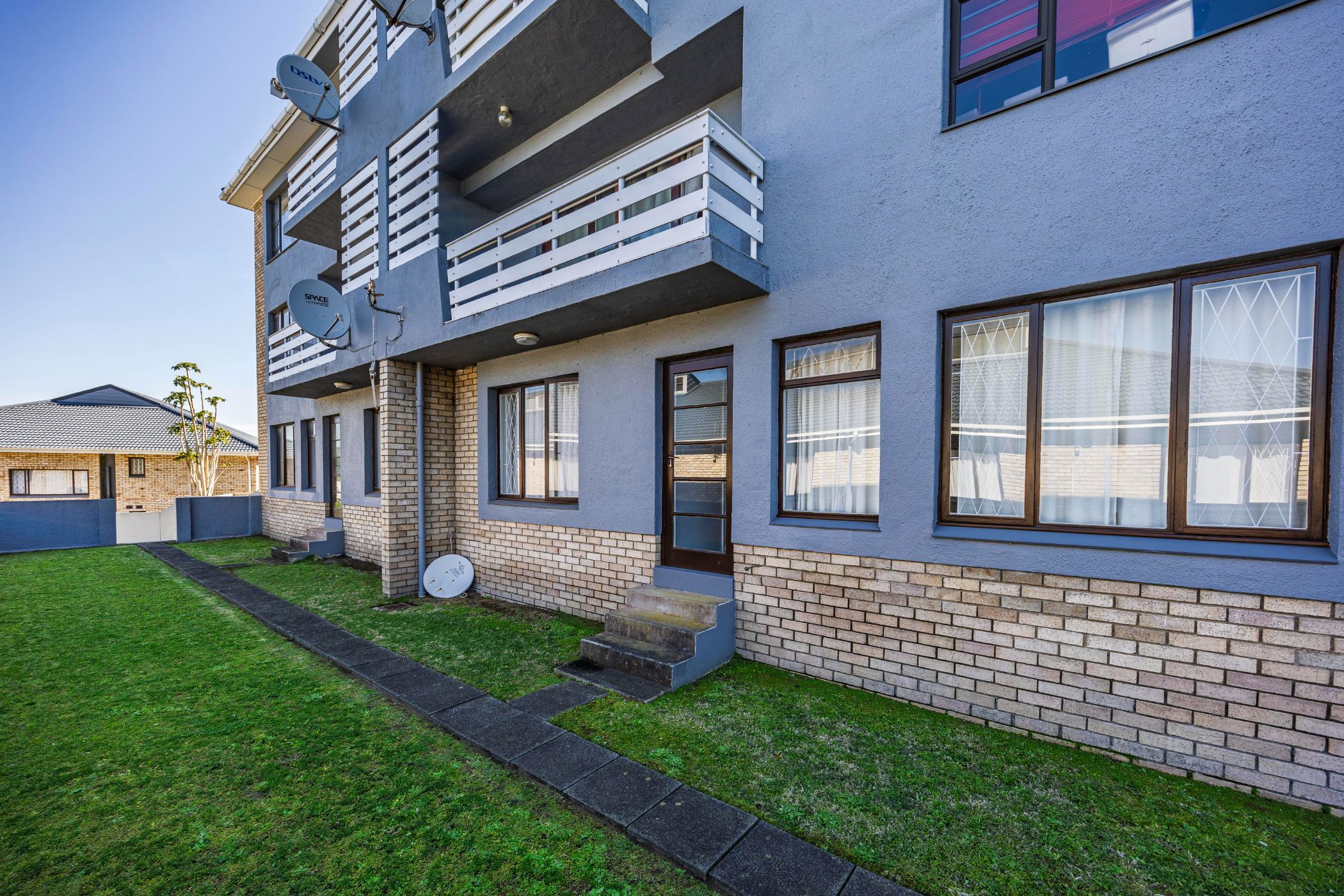 Townhouse for sale in Beacon Bay - 1EZ1748700