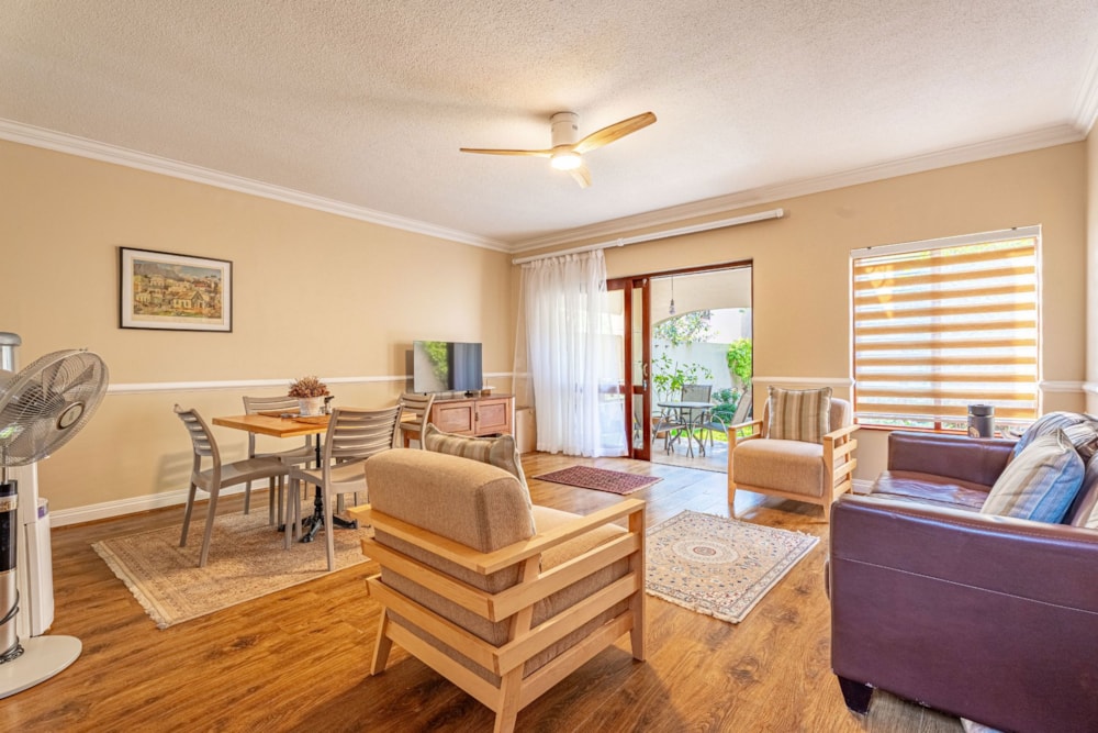Townhouse for sale in Sunninghill Gardens - FW1748539