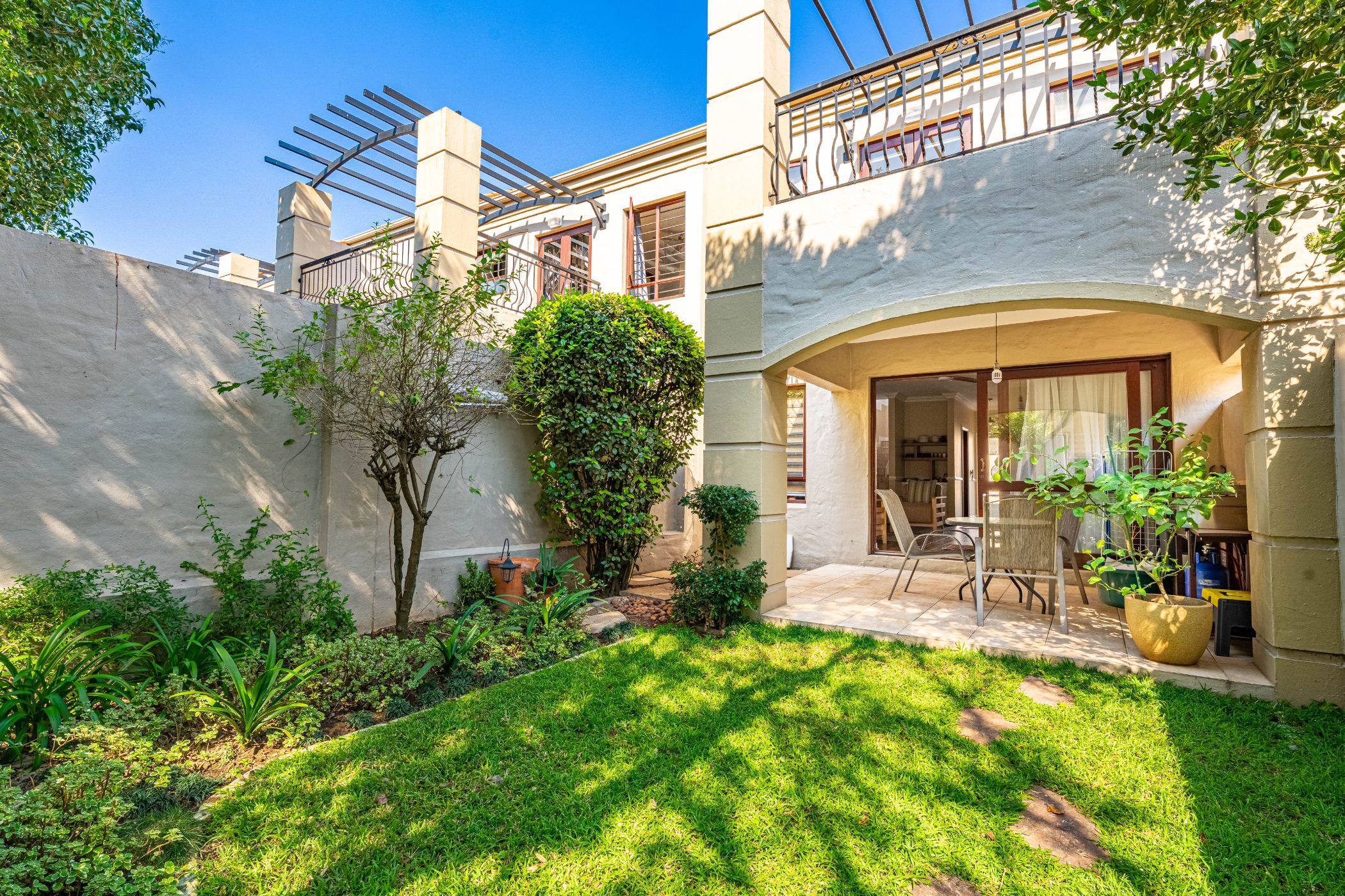 Townhouse for sale in Sunninghill Gardens - FW1748539