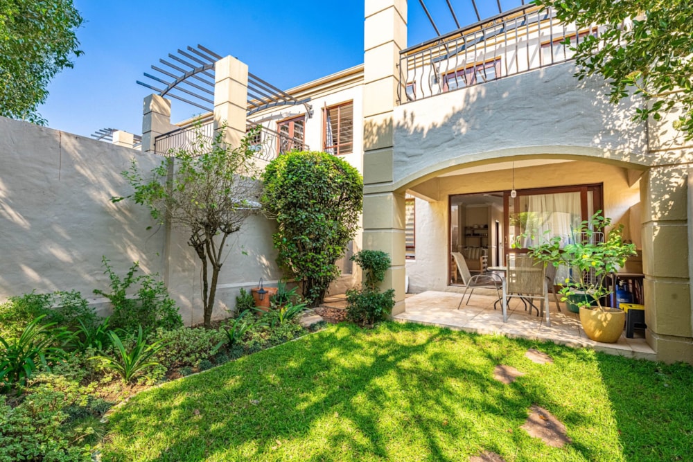 Townhouse for sale in Sunninghill Gardens - FW1748539