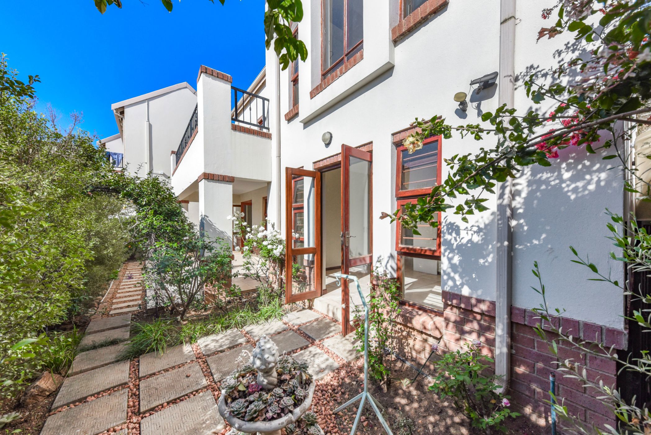 Cluster for sale in Bryanston - HP1748001