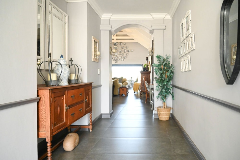 House for sale in Croydon, Somerset West - SW1748595 House for sale in Croydon, Somerset West - SW1748595