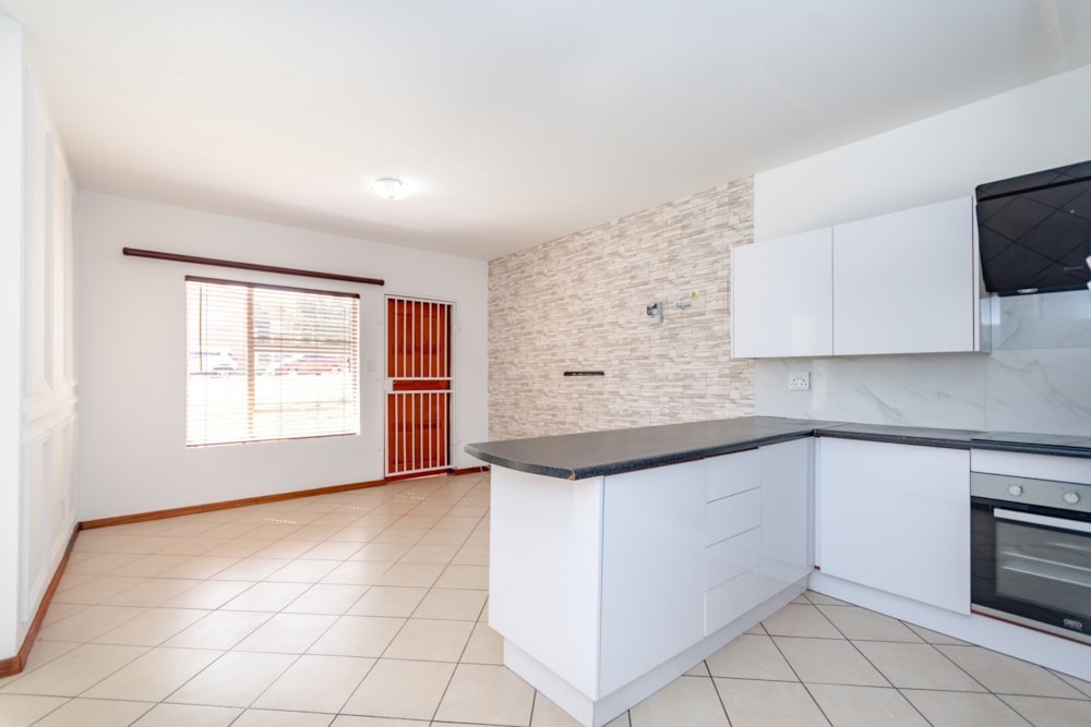 Apartment for sale in Honeydew, Roodepoort - RAN1749098 Apartment for sale in Honeydew, Roodepoort - RAN1749098