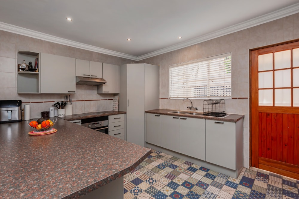 Townhouse for sale in Radiokop - RAN1750096