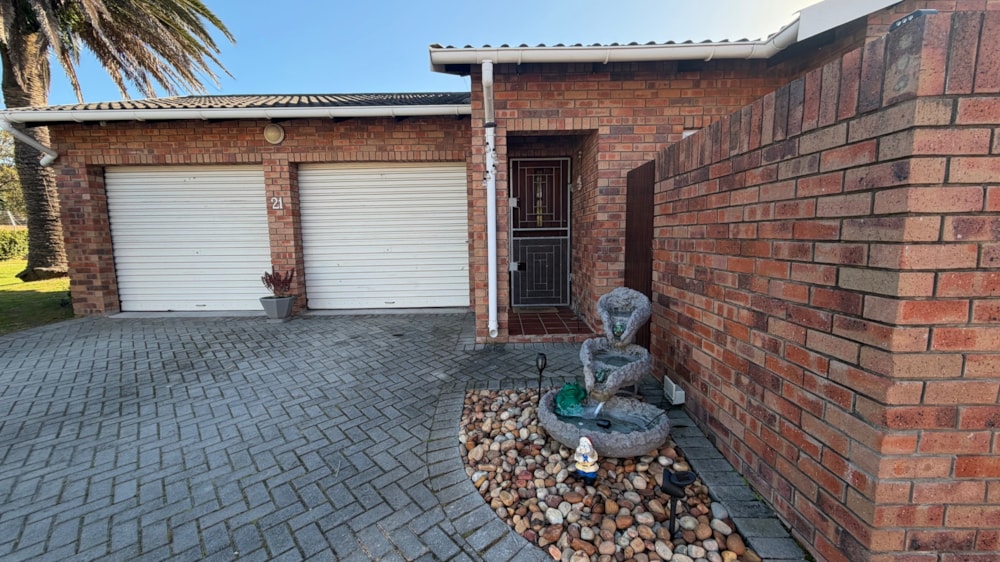 Townhouse for sale in Glenroy Park - 1PLZ1750173