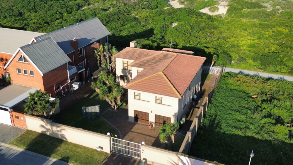 House for sale in Bluewater Bay, Port Elizabeth, Gqeberha - 1PLZ1749272 House for sale in Bluewater Bay, Port Elizabeth, Gqeberha - 1PLZ1749272