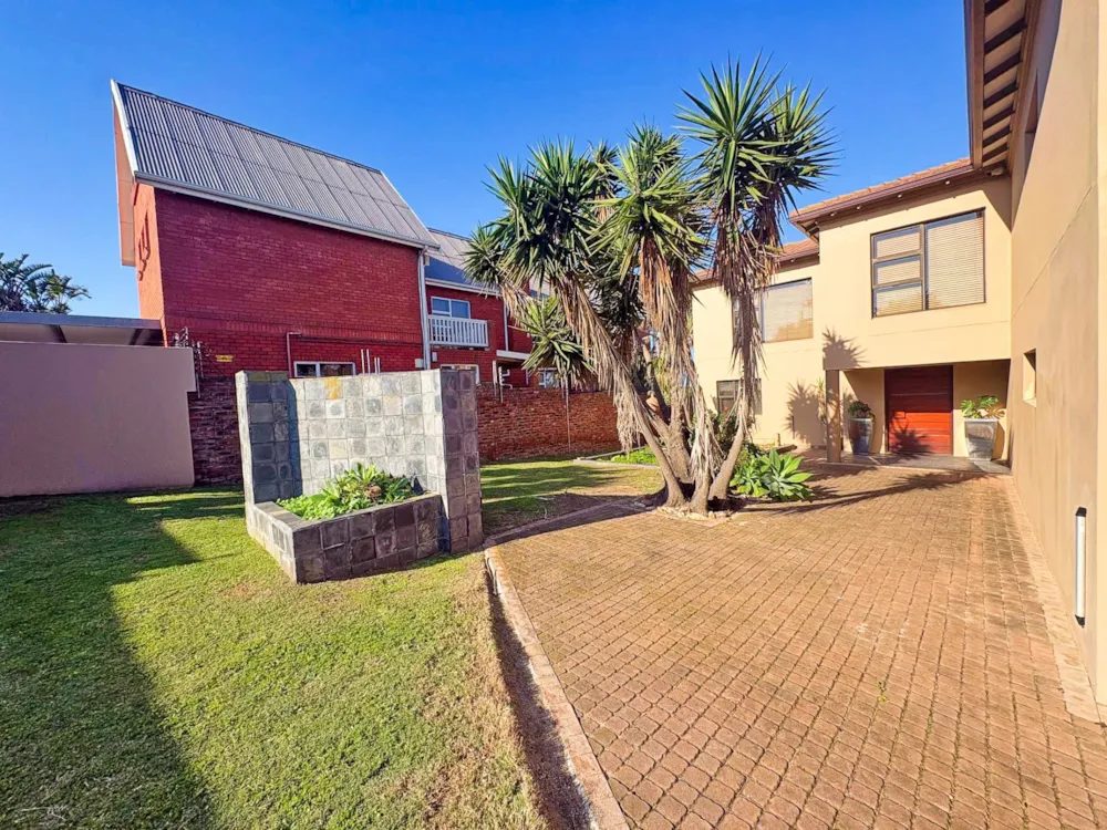 House for sale in Bluewater Bay, Port Elizabeth, Gqeberha - 1PLZ1749272 House for sale in Bluewater Bay, Port Elizabeth, Gqeberha - 1PLZ1749272