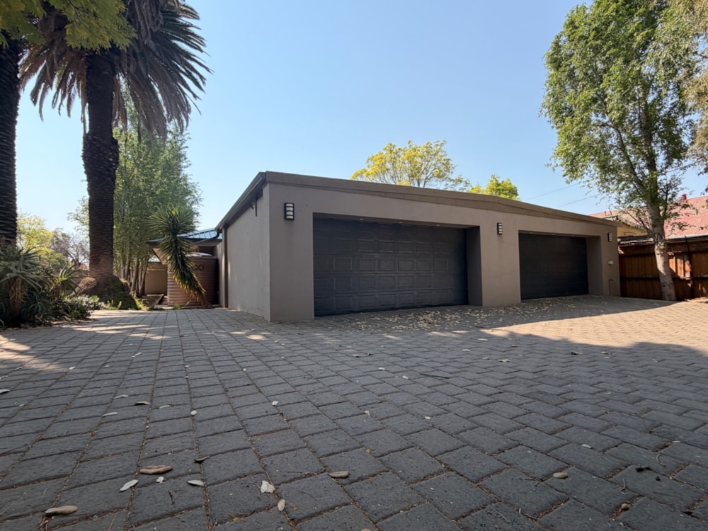 House for sale in Waverley, Bloemfontein - 1BX1750677