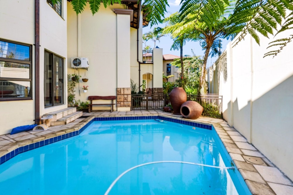 Townhouse for sale in Amanzimtoti - 1WB1748210 Townhouse for sale in Amanzimtoti - 1WB1748210