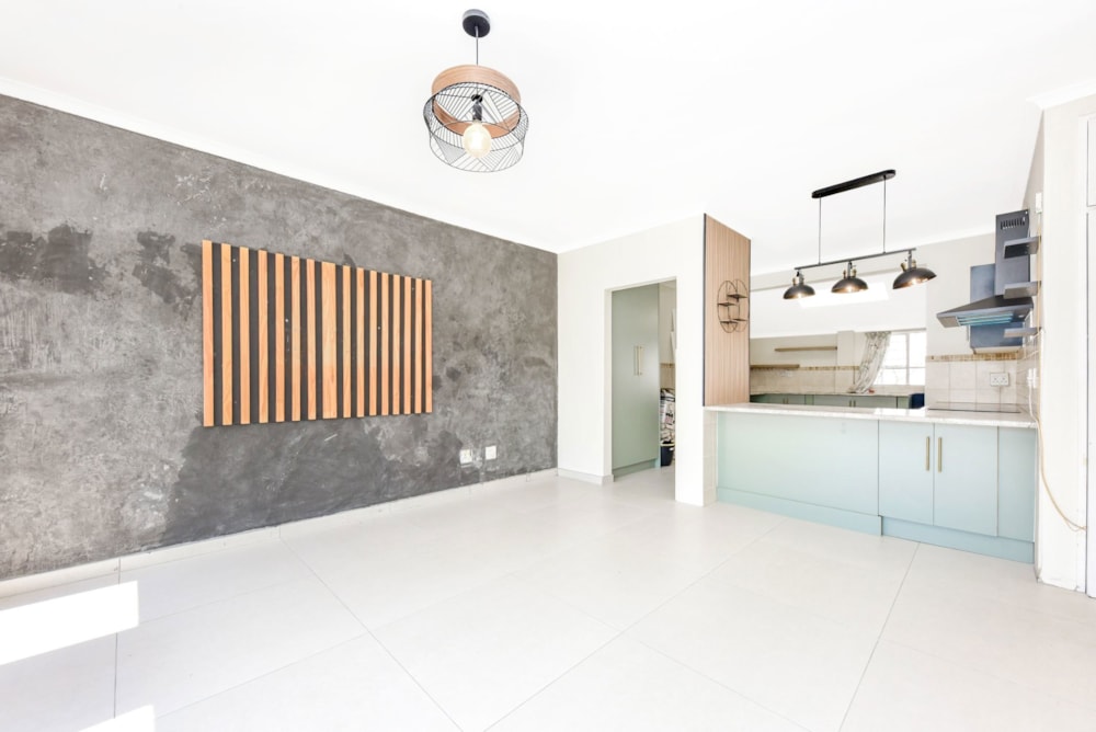 Townhouse for sale in Lonehill - FW1748580