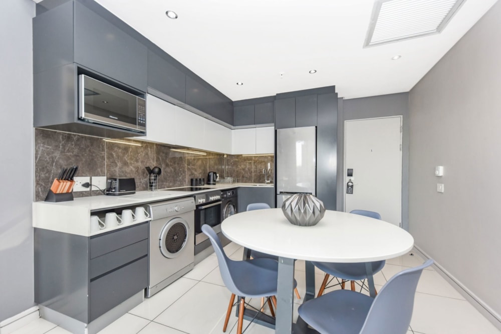 Apartment for sale in Sandown, Sandton - HP1748422