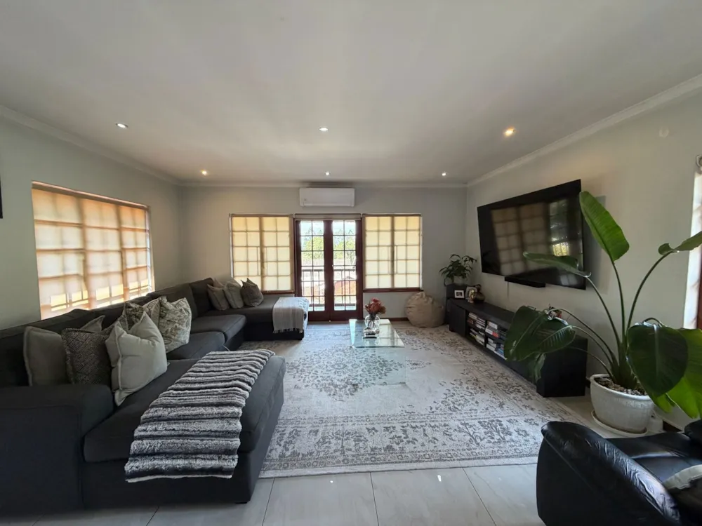 Townhouse for sale in Chase Valley Heights - 1PM1749834