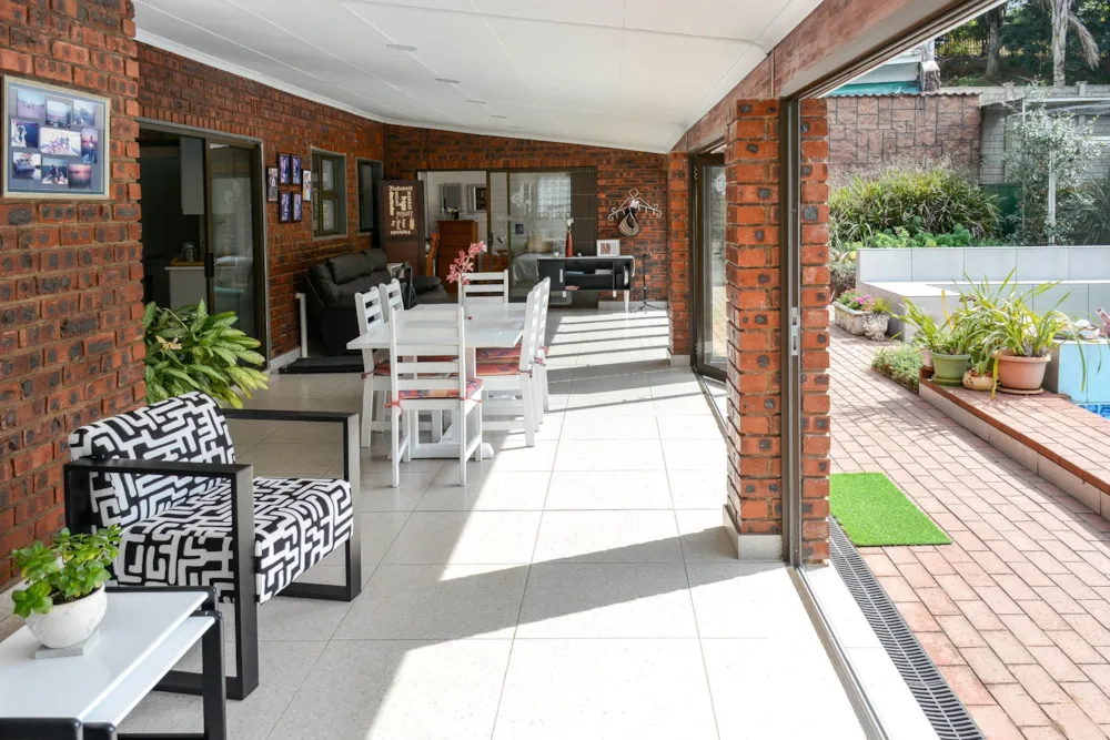 House for sale in Oak Park - 1PM1750070
