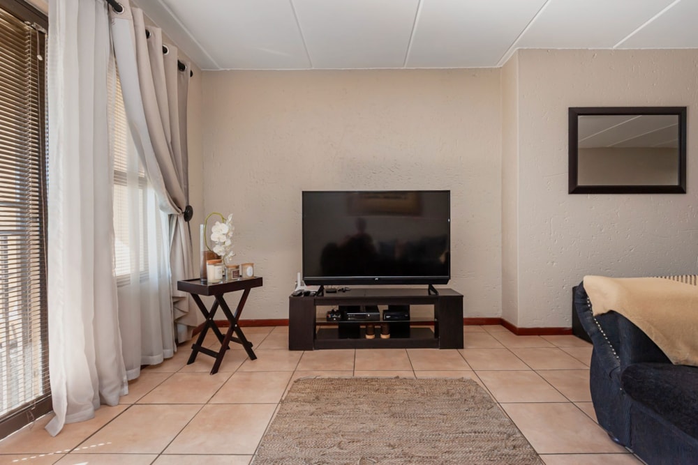 Security complex home for sale in Meyersdal - 1GV1746414 Security complex home for sale in Meyersdal - 1GV1746414