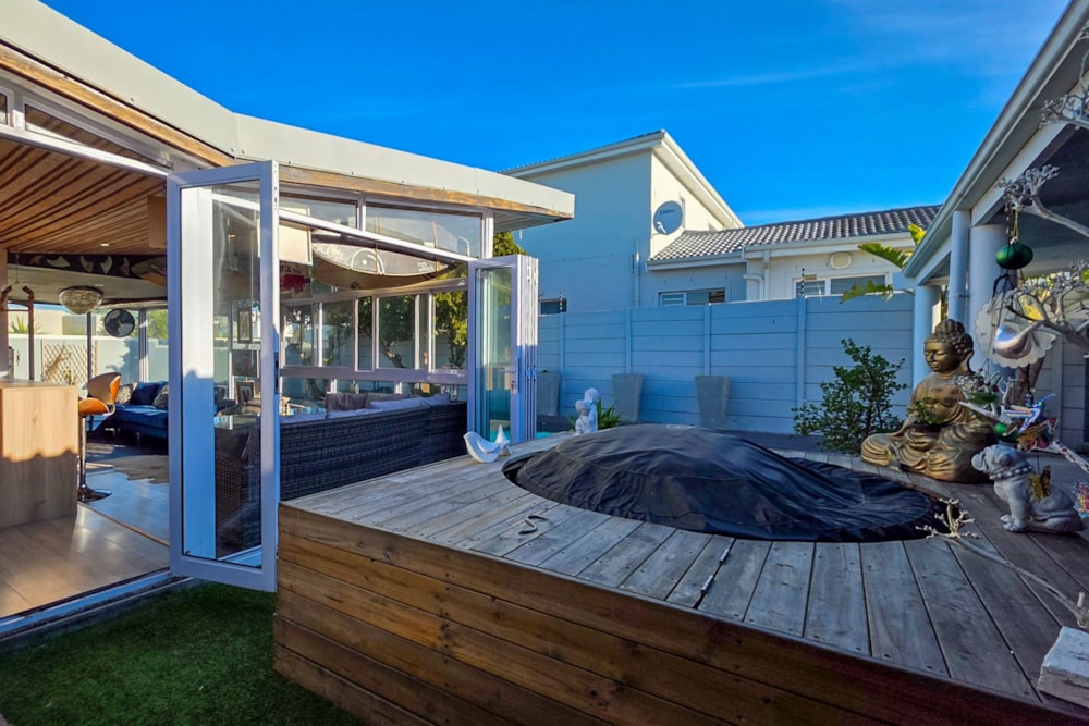 Single-storey house for sale in West Beach, Blouberg - 1TV1748684 Single-storey house for sale in West Beach, Blouberg - 1TV1748684