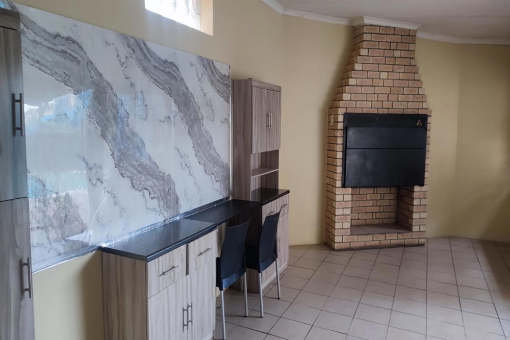 House to rent in Uitenhage Central (Kariega Central) - 1UK1746261 House to rent in Uitenhage Central (Kariega Central) - 1UK1746261