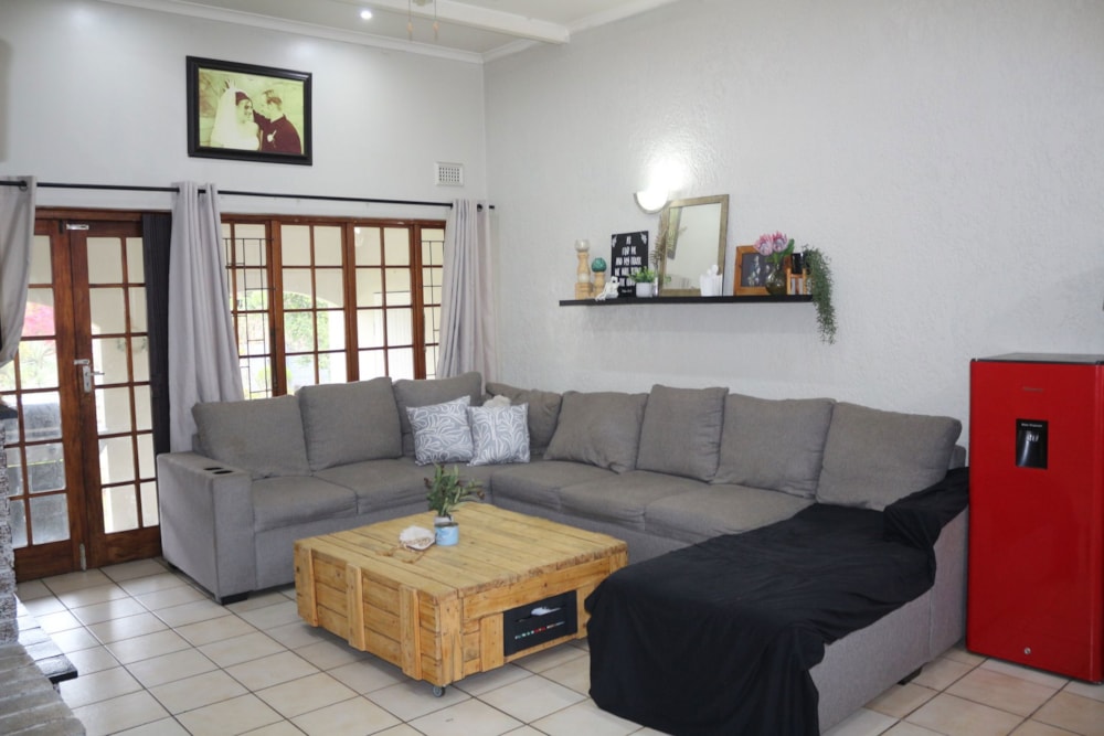 Townhouse for sale in Amanzimtoti - 1WB1748562 Townhouse for sale in Amanzimtoti - 1WB1748562