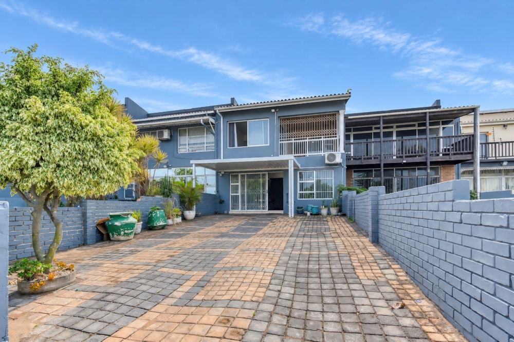 Townhouse for sale in Winklespruit - 1WB1749373 Townhouse for sale in Winklespruit - 1WB1749373