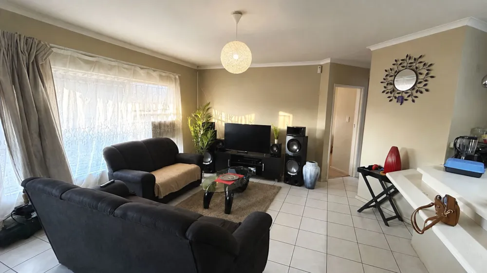 Townhouse for sale in Pellissier - 1BX1748839 Townhouse for sale in Pellissier - 1BX1748839