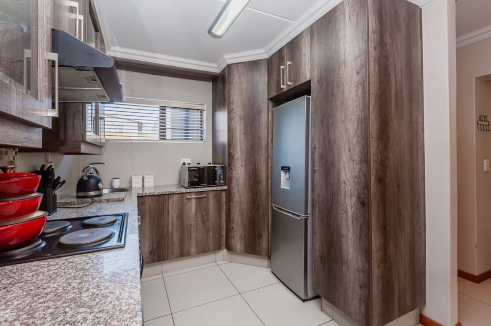 Townhouse for sale in Glen Marais - KTP1748121 Townhouse for sale in Glen Marais - KTP1748121