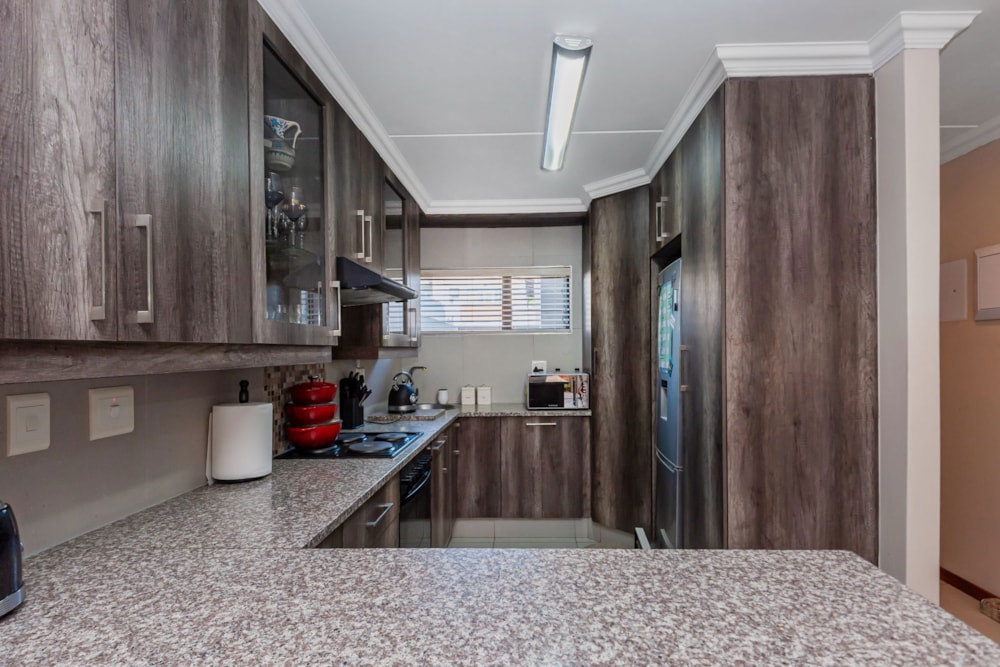 Townhouse for sale in Glen Marais - KTP1748121 Townhouse for sale in Glen Marais - KTP1748121
