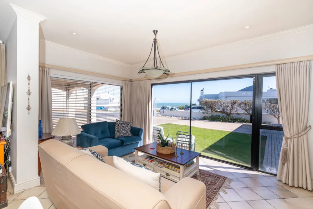 House for sale in Yzerfontein - LA1748682