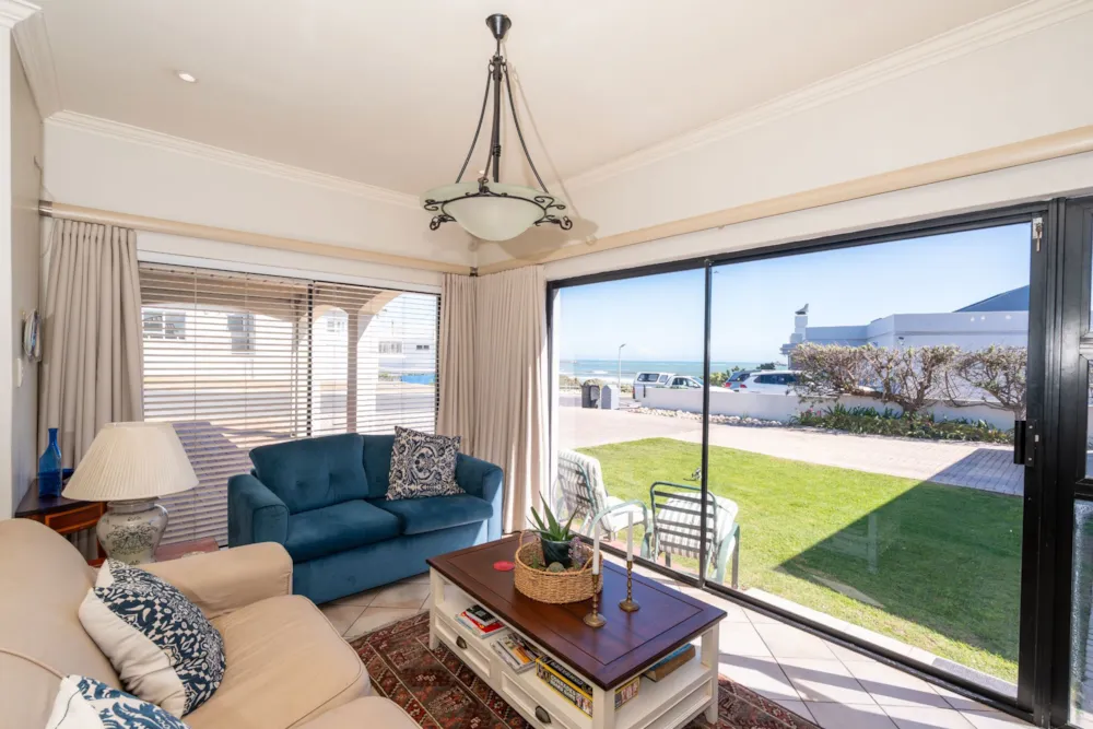 House for sale in Yzerfontein - LA1748682