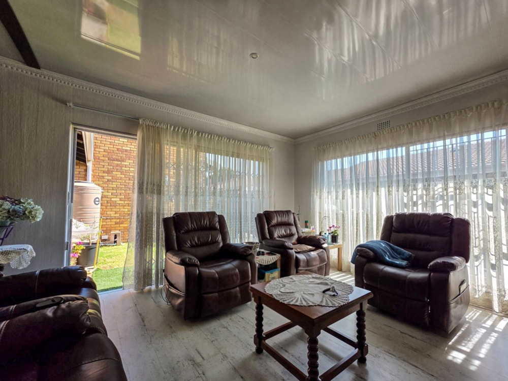 Townhouse for sale in Dalpark Ext 1 - 1BJ1748166