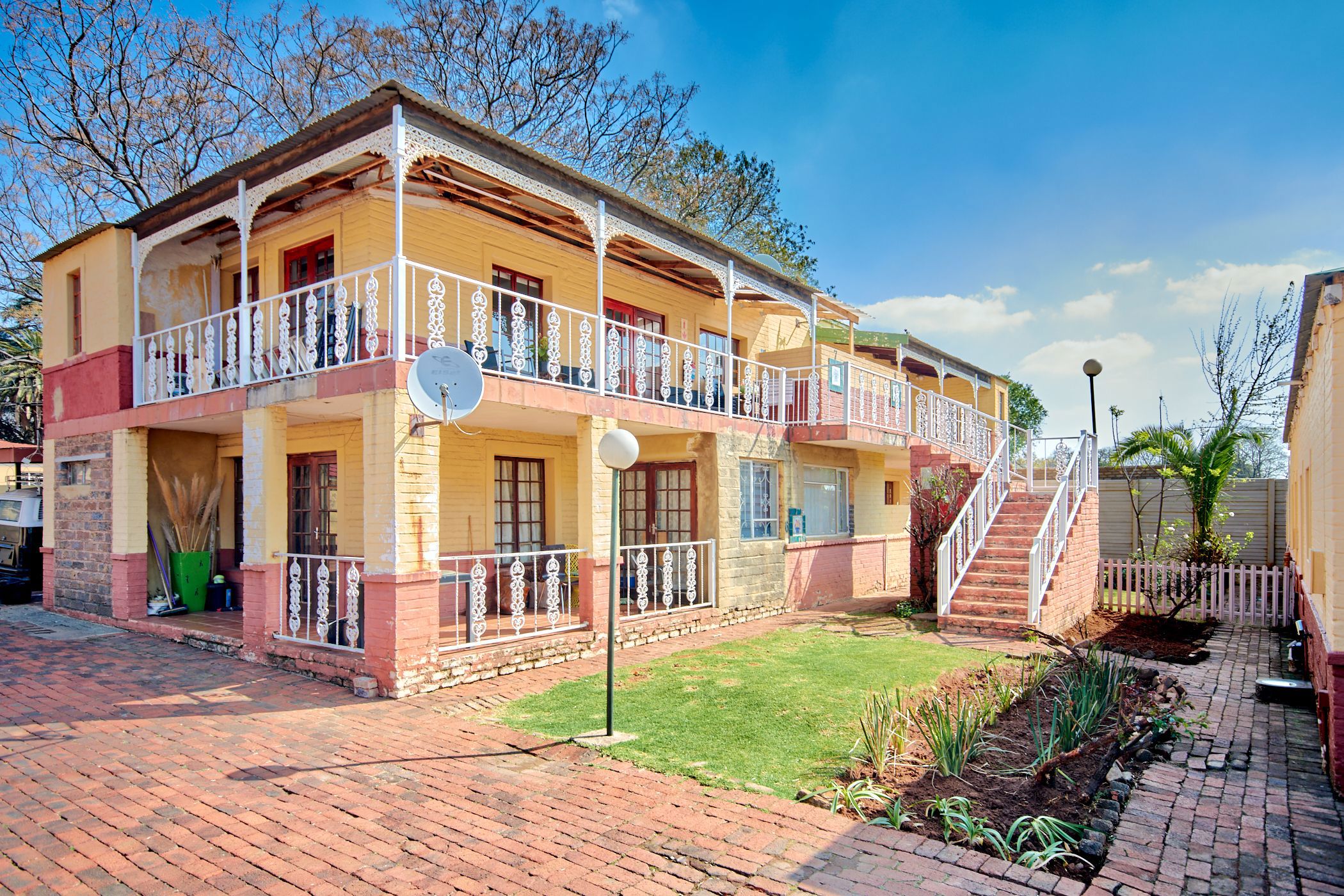 Apartment for sale in Florida, Roodepoort - RAN1748199
