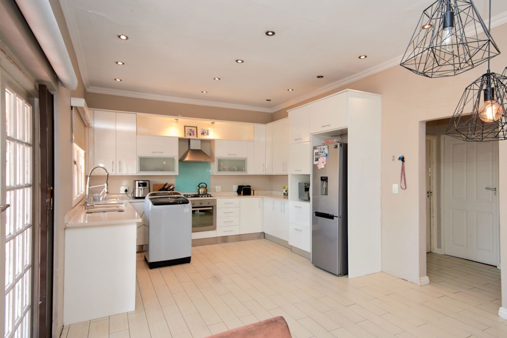 Apartment for sale in Florida, Roodepoort - RAN1748199