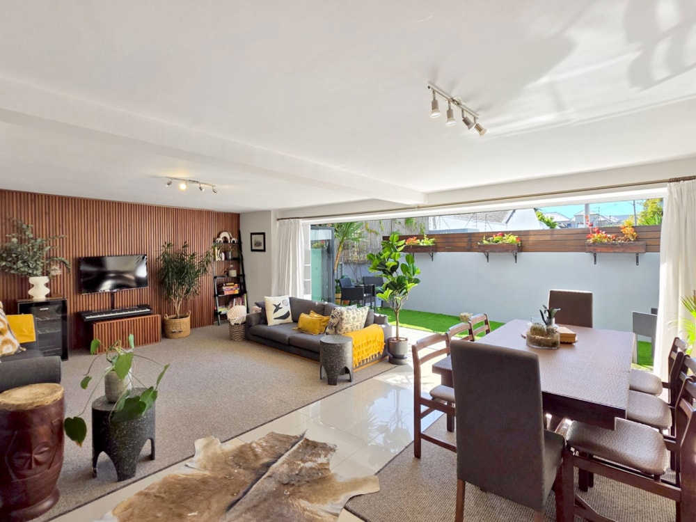 Apartment for sale in Sea Point - AS1748709 Apartment for sale in Sea Point - AS1748709