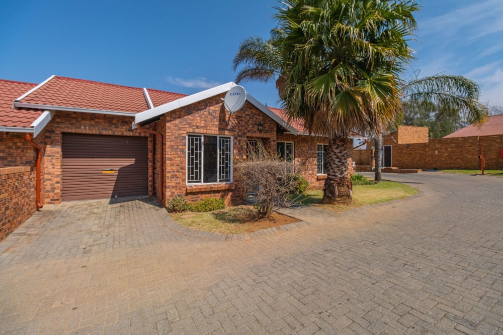 House for sale in Grobler Park - RAN1750149 House for sale in Grobler Park - RAN1750149