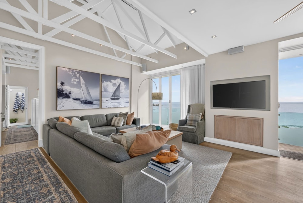 Beach bungalow for sale in Clifton - AS1740807 Beach bungalow for sale in Clifton - AS1740807