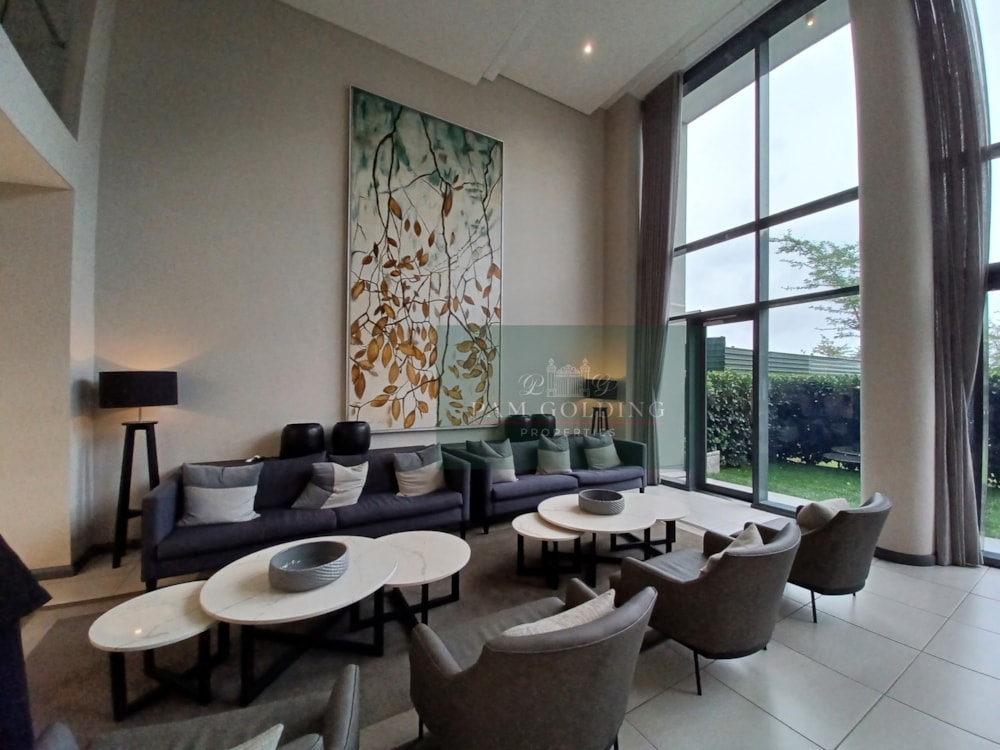 Penthouse apartment to rent in Menlyn - PTL1742668