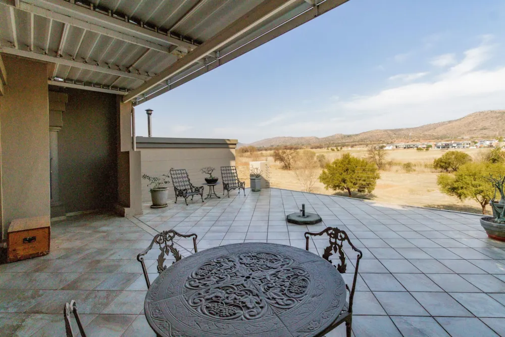 Security estate home for sale in Xanadu - 1HR1751577
