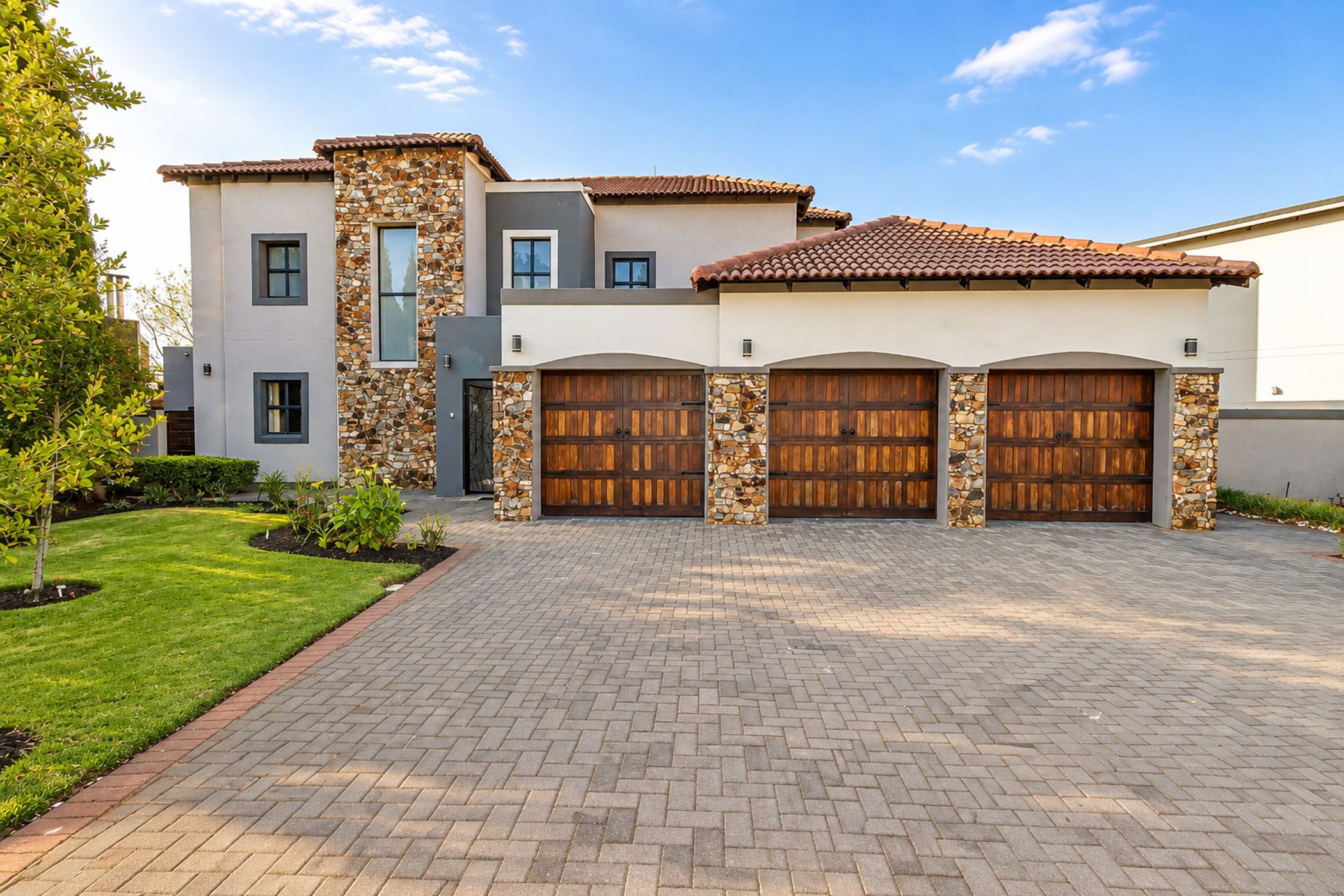 Double-storey house for sale in Midstream Ridge Estate - CN1749958