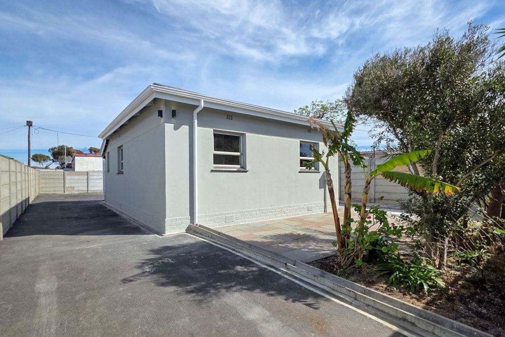 House for sale in Brooklyn, Cape Town - 1TV1750367