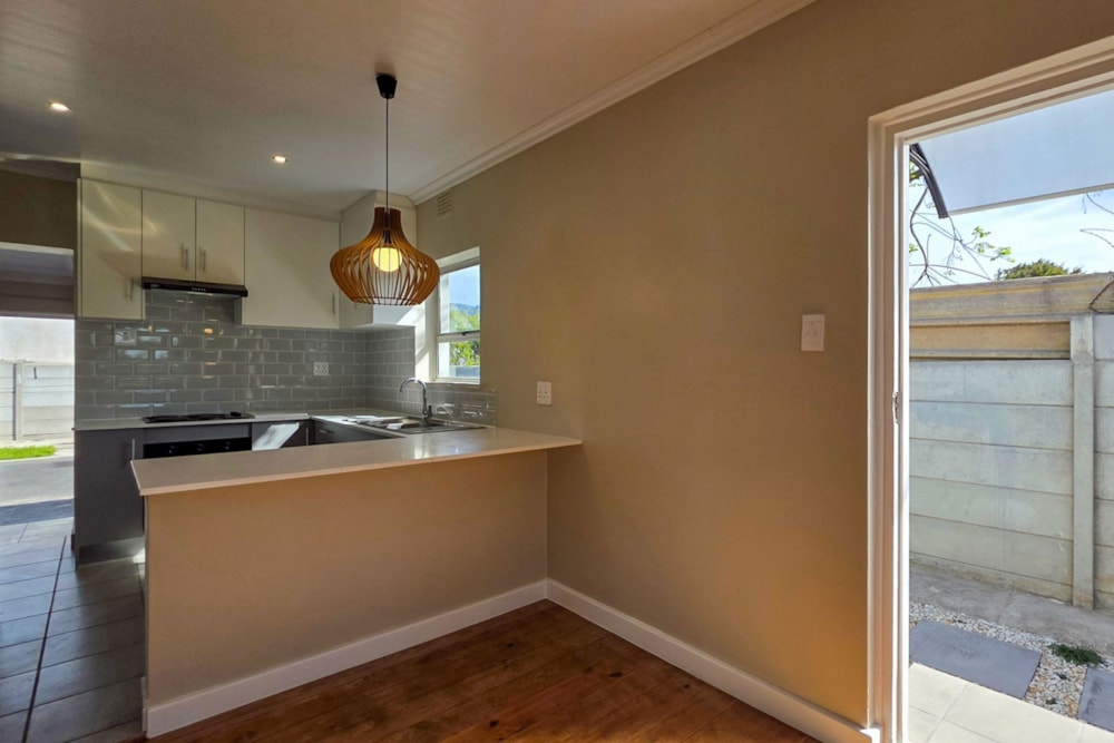 House for sale in Brooklyn, Cape Town - 1TV1750367