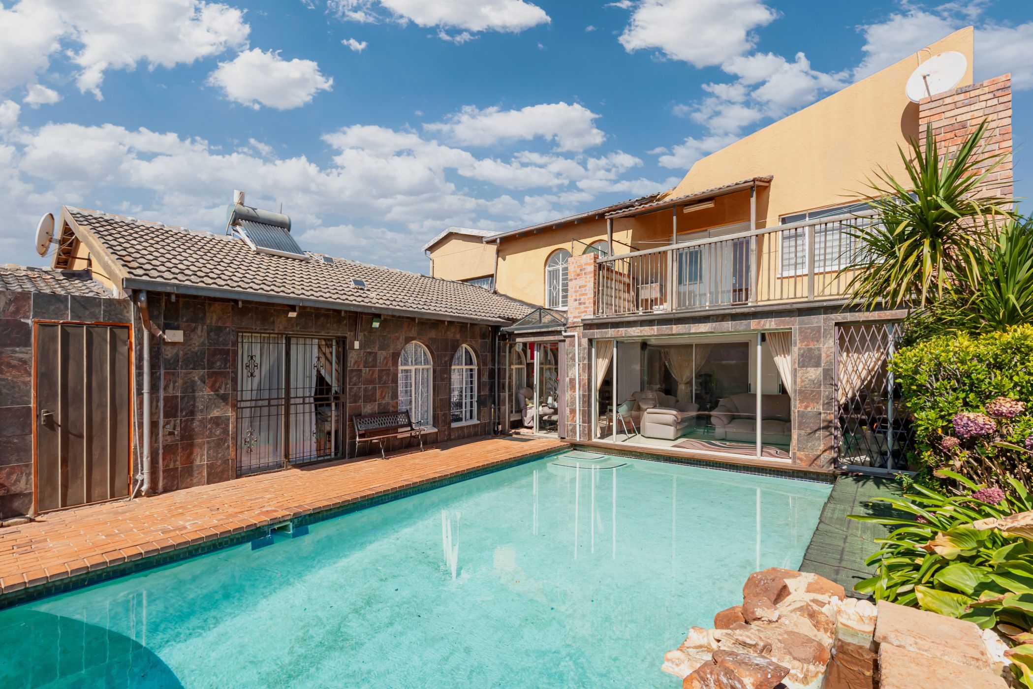 House for sale in Lenasia South - 1GV1749818