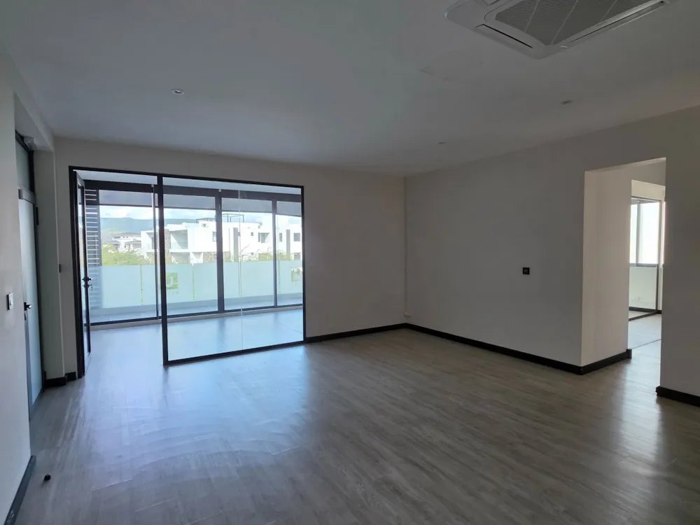 Commercial office to rent in Tamarin, Mauritius - MUR1749923
