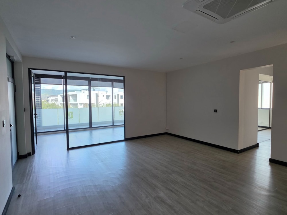 Commercial office to rent in Tamarin, Mauritius - MUR1749923