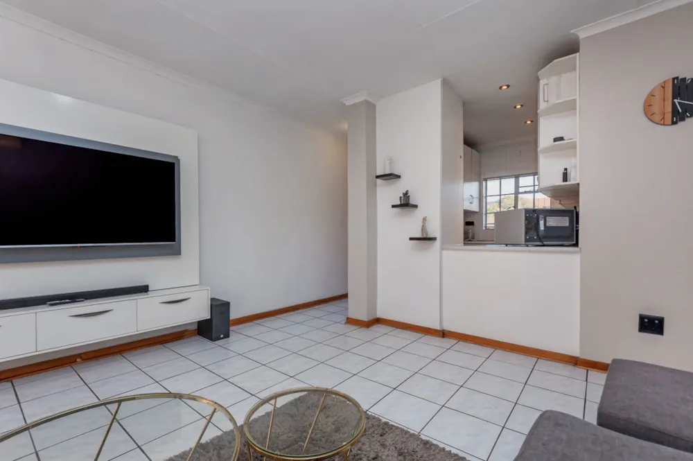 Apartment for sale in New Redruth - 1GV1747349 Apartment for sale in New Redruth - 1GV1747349