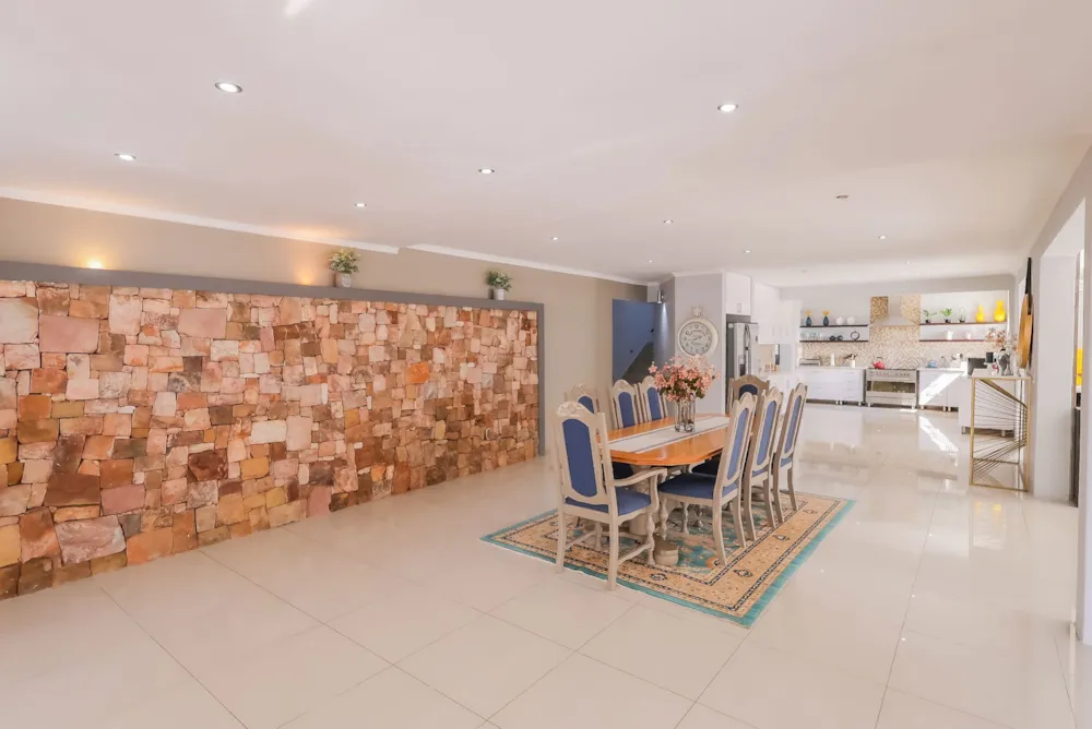 Security estate home for sale in Westlake, Hartbeespoort - 1HR1747864 Security estate home for sale in Westlake, Hartbeespoort - 1HR1747864