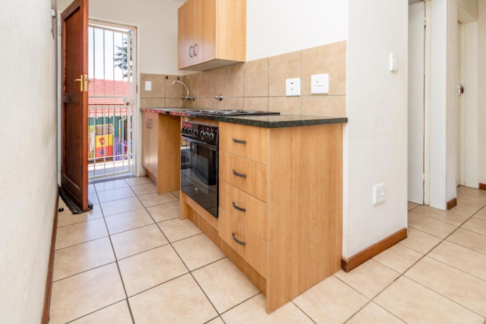Apartment for sale in Kempton Park - KTP1749563 Apartment for sale in Kempton Park - KTP1749563