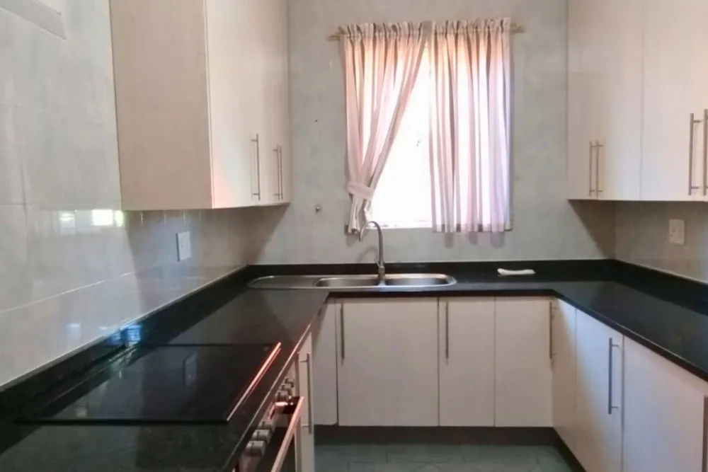 Apartment for sale in Bulwer, Durban - 1DBN1749095 Apartment for sale in Bulwer, Durban - 1DBN1749095