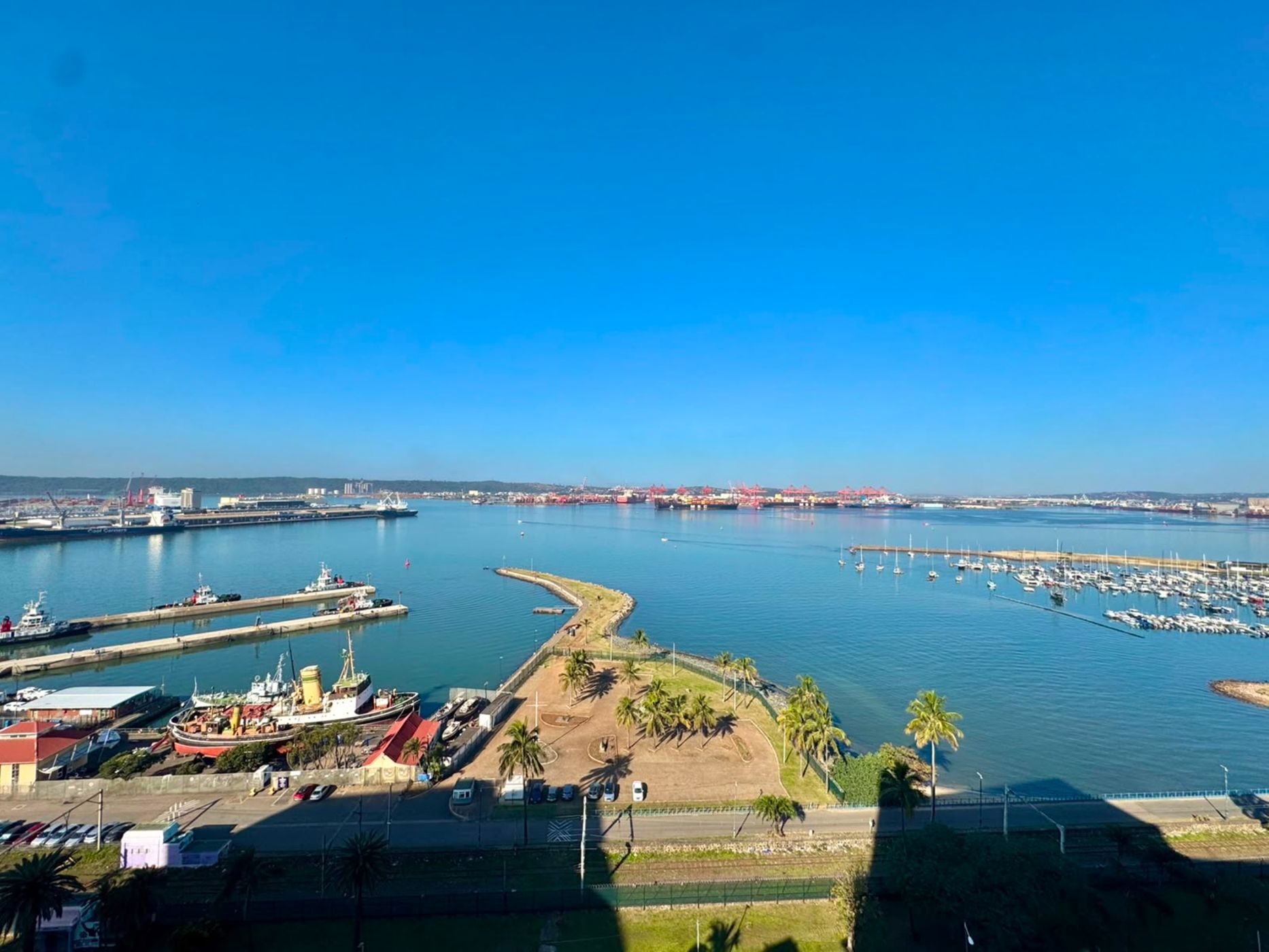 Apartment to rent in Durban Central - 1DBN1747484